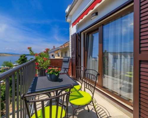 Apartmans IV